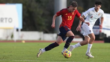 Arnu, con la selección sub'17, ante Portugal.