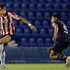 ‘Tepa’ González se acerca a Cruz Azul