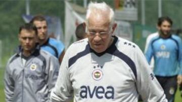 Luis Aragonés con el Fenerbahçe