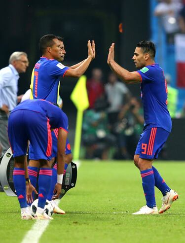 Mateus Uribe destaca en su debut mundialista