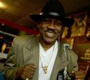 Murió Frazier, el boxeador que quitó el invicto a Ali