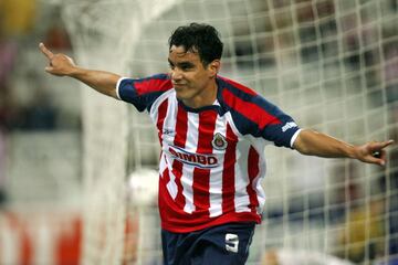En el Clausura 2007, Omar Bravo se quedó con el título de goleo luego de anotar 11 tantos con Chivas.