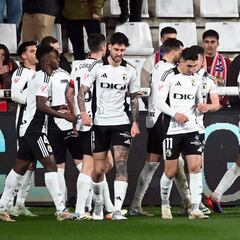 Al Burgos no lo para ni el Almería