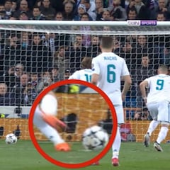 Ferdinand alucina con el 'truco' de Cristiano en el penalti: "Te lo juro, lo hacía en el United"