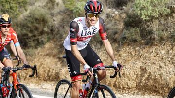 Ayuso no estará en Andalucía por tener coronavirus