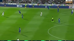 El agridulce duelo de Lichnovsky: error en defensa y gol de cabeza