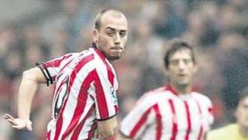 <b>CUESTIONADO. </b>Un sector de la grada culpa a Yeste de los males del equipo.