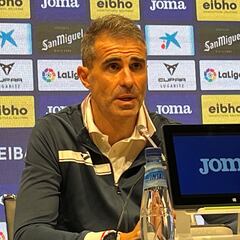 Garitano: “Vamos al mejor campo para conseguir una victoria”