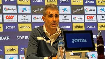 Garitano: “Vamos al mejor campo para conseguir una victoria”
