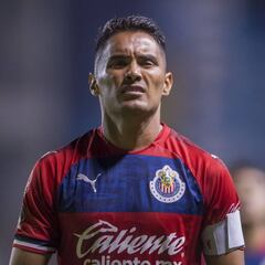 “Chofis” y “Gallito”, bajas en Chivas por influenza