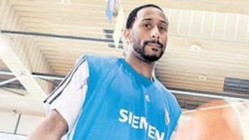 <b>MUCHO MUNDO. </b>Alex Scales está acostumbrado a cambiar de equipo y de continente sin inmutarse.