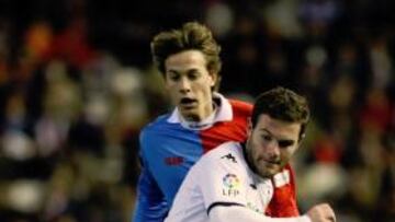 <b>EL MÁS DESTACADO. </b>Sergio Canales fue el mejor hombre de campo en Mestalla y sólo el guardameta Moyá pudo frenarle.