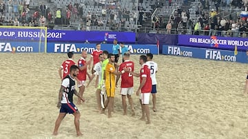 Estados Unidos inició el Mundial de Fútbol Playa con una dolorosa derrota de 5-4 ante Unión del Fútbol de Rusia en su primer partido del torneo en tierras rusas.