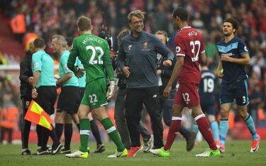 Maybe Southampton fans are happy for Van Dijk money, says Klopp