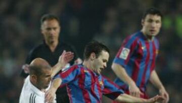 Se cumplen diez años del último Barça-Madrid de Zidane