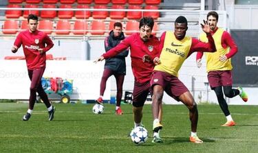 Relu, de la cantera rojiblanca a Dortmund: "Ganará el Atlético"