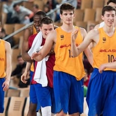 El Madrid cae y el Barça jugará la final contra el Estrella Roja