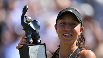 Jessica Pegula, con el trofeo de campeona en Bad Hambourg.