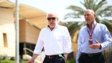 Ron Dennis (d).