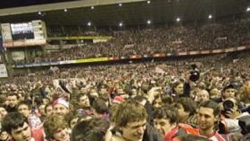 <b>SANCIONADOS.</b> El Comit¨¦ de Competici¨®n de la RFEF ha multado con 3.000 euros al Athletic Club y ha sancionado con un partido de suspensi¨®n a Josemi (Mallorca) y Mart¨ªn C¨¢ceres (Barcelona).