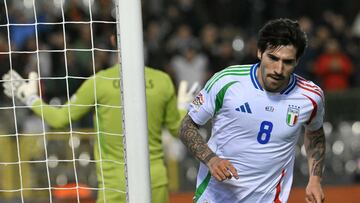 Italy's midfielder #08 Sandro Tonali celebrates scoring his team's first goal during the UEFA Nations League Group A2 football match between Belgium and Italy at the King Baudouin Stadium in Brussels on November 14, 2024. (Photo by NICOLAS TUCAT / AFP)