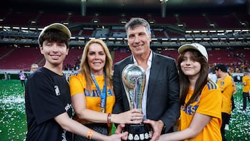 Robert Siboldi head coach of Tigres with the Champion Trophy during the game Guadalajara vs Tigres UANL, corresponding to second leg match of great final of the Torneo Clausura 2023 of the Liga BBVA MX, at Akron Stadium, on May 28, 2023.
<br><br>
Robert Siboldi Director Tecnico de Tigres con el Trofeo de Campeon durante el partido Guadalajara vs Tigres UANL, Correspondiente al partido de Vuelta de la Gran final del Torneo Clausura 2023 de la Liga BBVA MX, en el Estadio Akron, el 28 de Mayo de 2023.