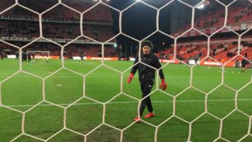 Guillermo Ochoa vuelve a dejar su portería imbatida