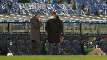 Manuel Pellegrini, junto a Imanol. 