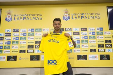 La presentación de Vitolo con Las Palmas, en imágenes