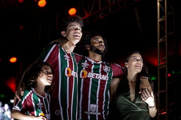 Liam, Enzo, Marcelo Vieira y Clarice Alves.