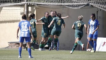 El Betis celebra uno de sus goles al M&aacute;laga