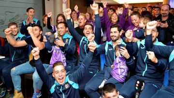 Celebraci&oacute;n del Becerril tras el sorteo de la primera eliminatoria de la Copa del Rey.