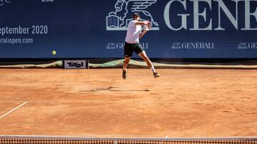 Dominic Thiem, durante un entrenamiento en Kitzbühel antes de Roland Garros.