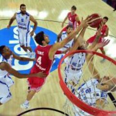 Rusia, en peligro; Spanoulis, Maciulis y Satoransky deciden