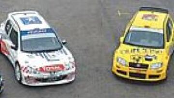 <b>PÓKER DE ASES. </b>El circuito del Jarama fue el escenario de esta reunión de ases de los tramos. De izquierda a derecha: Renault Clio, Peugeot 206, Fiat Punto y Citroën C2.