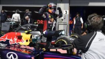 Daniel Ricciardo celebra su victoria en Spa. 