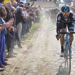 Wiggins, a Thomas y Dumoulin: "Espero que tengan pelotas para intentar el récord de la hora"