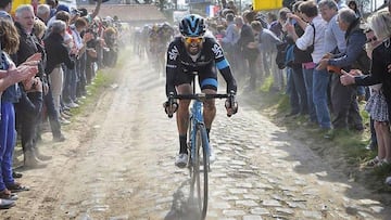 Bradley Wiggins, durante una de sus participaciones en Par&iacute;s-Roubaix.