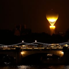 Opening ceremony 2024 Olympics in Paris summary: country order, performances, Olympic flame