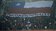 La bandera gigante acompañó a la Roja en La Serena