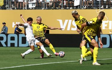 Filtró Gonzalo para la llegada de Alexander Arnold hasta línea de fondo, poniendo un gran centro atrás para encontrar el empuje de Fran García, que finalizó con un gran remate y el tanto del 2-0.