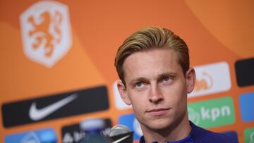 De Jong: “El club y yo hay veces que chocamos...”