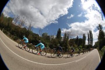 El pelotón de la decimocuarta etapa de la Vuelta Ciclista a España.