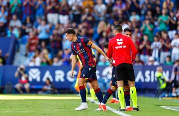 Pablo Martínez, en su regreso a los terrenos de juego luciendo el brazalete de capitán. 