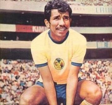 Uno de los primeros chilenos en defender al América, entre 1970 y 1974.