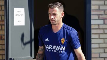 Álvaro Vázquez, en su primer entrenamiento con el Zaragoza.