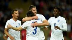 Inglaterra mejora su imagen y arrolla a un Perú esperanzador