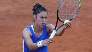 Sorribes gripa el motor en el tercer set ante Errani