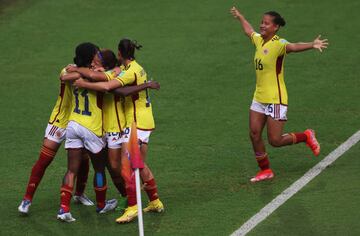 La Selección Colombia venció 3-0 a Tanzania por los cuartos de final del Mundial Femenino Sub 17. Linda Caicedo, Yésica Muñoz y Gabriela Rodríguez anotaron los goles