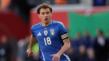 HARRISON, NEW JERSEY - MARCH 24: Nicolo Barella #18 of Italy in action against Ecuador during the first half at Red Bull Arena on March 24, 2024 in Harrison, New Jersey.   Adam Hunger/Getty Images/AFP (Photo by Adam Hunger / GETTY IMAGES NORTH AMERICA / Getty Images via AFP)